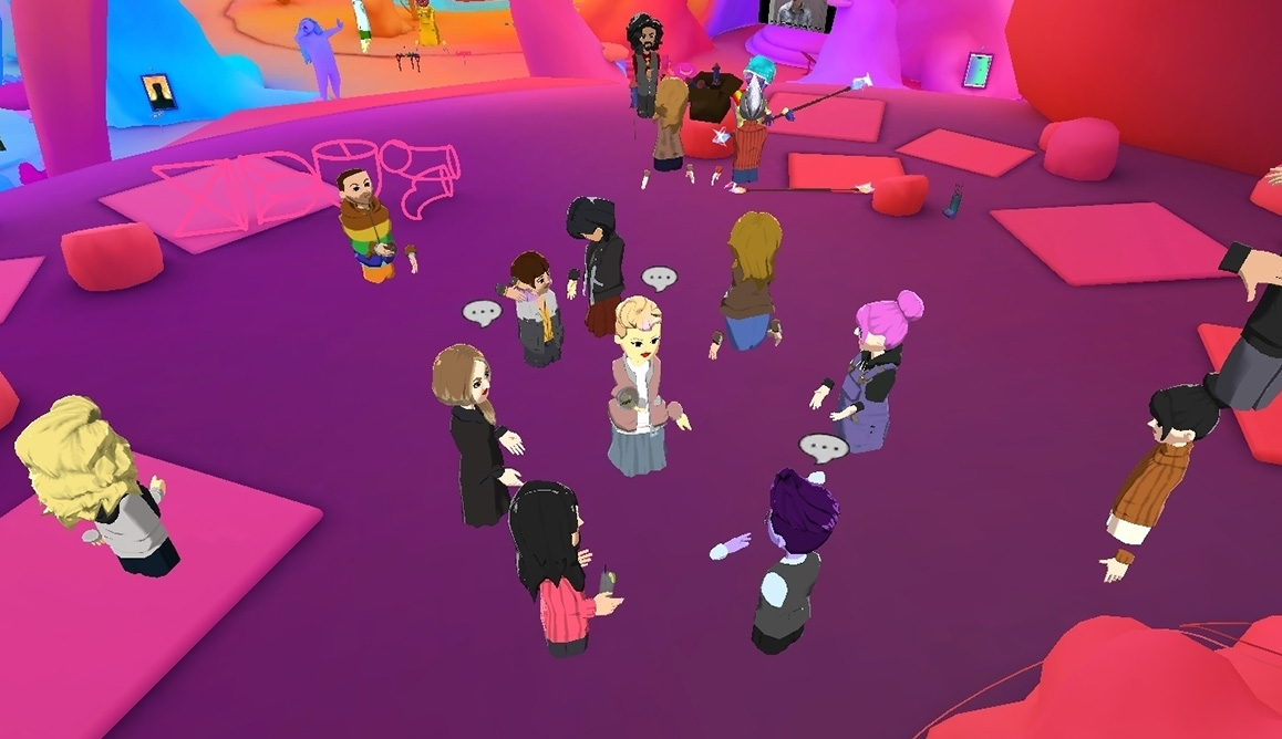 <p>Gallery — 300 people wearing Oculus Quest VR headsets.</p>